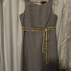 NEW - Jéssica Howard Summer dress